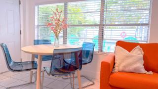 Lazy Cabana- Pool Canal Wilton Drive - 2