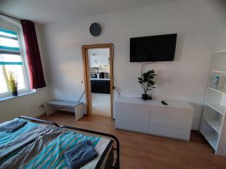 FLEX Aparts - große, möblierte Wohnung in Zwickau mit 2 Zimmern - 3