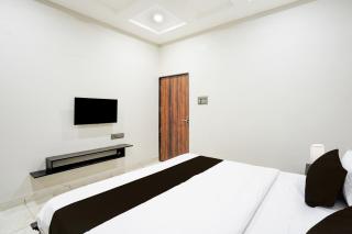 Super Townhouse Rajendra Nagar Main Road - 2