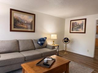 Helms Haven A Cozy Travelers Retreat in Boise - 8