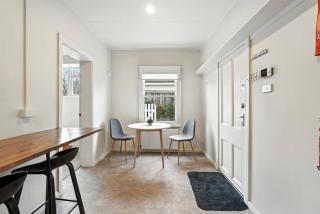 Dunn Cottage North Hobart x 6 - 3