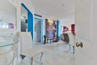 Stunning Penthouse with Jacuzzi - 6