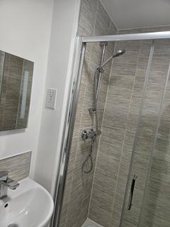 Stylish 2-Bed in Birmingham City Centre - 9