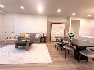 Serengeti Suite in Downtown Eagle - 2