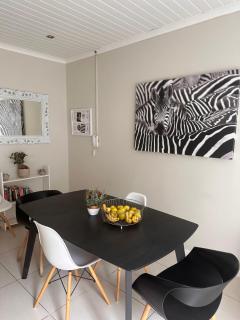 The Morningside Residence with a Private Gym - 9