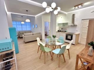 Acogedor apt 6pax 3Bdr 2Bth - CozyHomeSevilla10 - 0