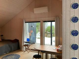 Charming Coastal Retreat With Sea View - 1