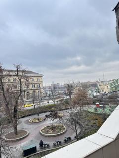 Panorama Balcony Studio Danube River Great Market Hall Budapest - 3