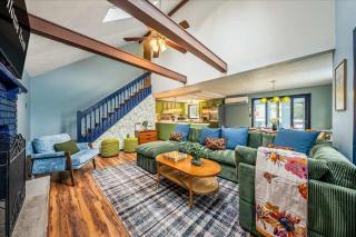 Movie Theater Game Room Resort Amenity Access - 8