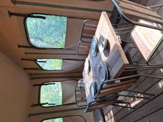 Bungalow toilé - Terrasse pour 5 personnes - API-1-52-1585 - 4