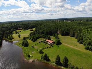 Stunning Secluded Richibucto River Waterfront Cottage with Unparallel Privacy - 0