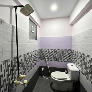 Beachfront 2Bedroom apartment with private balcony - 4