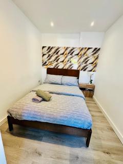 Enjoy the comfort at private room en-suite with free Parking - near Luton airport - Luton - 7