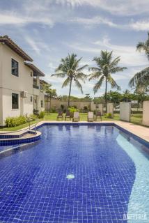 EM frente à PRAIA; 2 quartos; WiFi 300 mbs; até 6 pessoas; no 2 pavimento; Estacionamento Gratuito 1 carro - 4