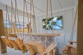 Swing Bar I Walk 2 Beach, Private Golf Cart Option - 0