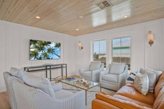 Swing Bar I Walk 2 Beach, Private Golf Cart Option - 3
