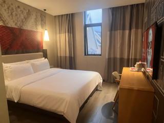 Ibis Shanghai Hongqiao Railway Station - 4