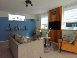 Pristine Beachside Base in Noordwijk - 5