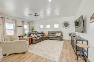 The Bison - New Cottage with Resort style pool and minigolf - 2