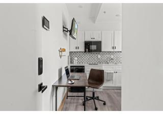 GSS Bloom 1 - Boutique Suite - 8