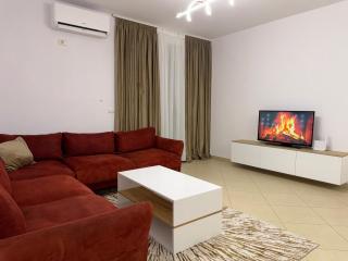 Prestige Lakeview Apartment Tirana - 2