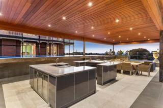 Pelican Clifftop Estate Magistic views with pool - 4