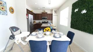 4BR Vacation Home with Spa, Pool, Outdoor BBQ&Patio - 5