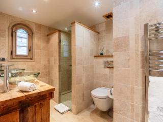 Chalet de luxe à Courchevel avec espace bien-être et personnel inclus - FR-1-564-167 - 1