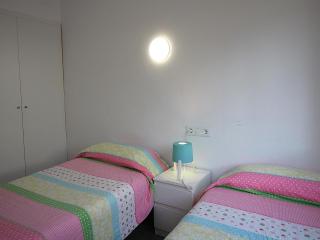 Apartamento PB 4 pers con Terraza y Aparcamiento Cerca Playa - ES-228-209 - 5