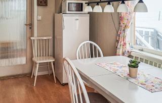 Amazing Home In Tovik With House A Mountain View - 5