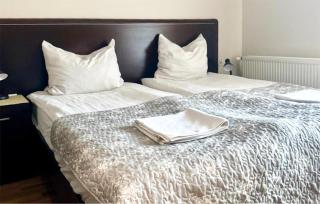 1 Bedroom Stunning Apartment In Jaroslawiec - 2