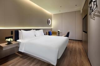 Jinglai Zhenxuan Shanghai Tongji Hospital Xincun Road Subway Station Hotel - 1