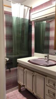 Small Private room only for sleep 8 pm-11am - Bobigny - 2