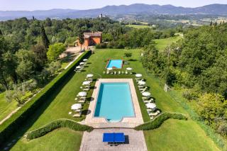 Apartment With Pool And Private Sunset Loggia - 0