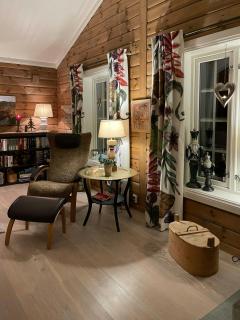 Family-Built Cabin At The Three Line - 5