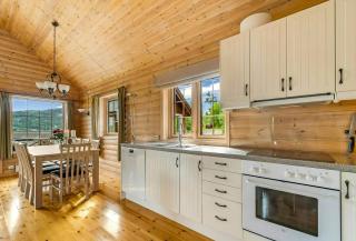 Cabin With Jacuzzi And Stream In Krågeland - 6