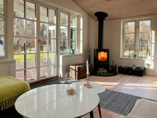 Renovated Summerhouse 250 Meter From The Water - 8