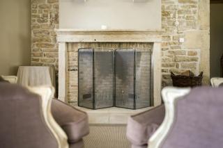 Château With 9-Hectare Park Near Beaune - 4