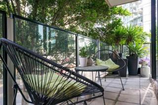 Modern Docklands by Ready Set Stay - 6