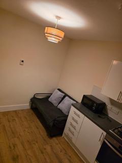Stunning Apartment Luton Town Centre - 5