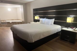 Days Inn by Wyndham Budd Lake - 1