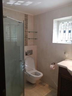 Beautiful studio apartment with garden - 2