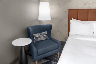 DoubleTree by Hilton Dayton Fairborn - 4