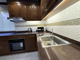 Spacious 2BR Corner Condo - Garden View Balcony - Royal Hill Resort - 2