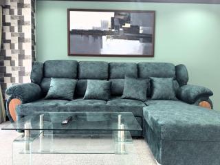 Spacious 2BR Condo - 3 Balconies Green Views - 7