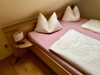 Ferienzimmer direkt am See - 1