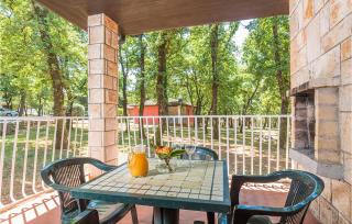 Nice Apartment In Umag With Swimming Pool - 7