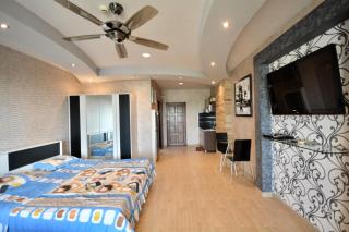 Sea-View Studio with Large Balcony - Bright and Spacious - 9