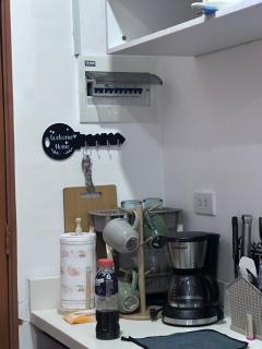 Charming & Comfortable Studio Haven - 4