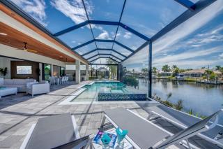 CoralVilla Twenty Two - modern, pool & spa, water view, boating, TV - 6